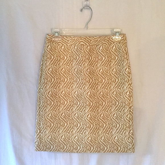 Banana Republic Tan and Cream Pencil Skirt - Picture 1 of 6